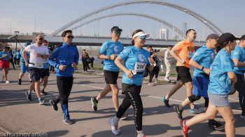 Фотография к новости: АSTANA HALF: Елордадағы шараға әлемнің 20-ға жуық елінен марафоншылар қатысты