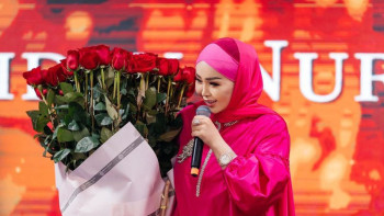 Фотография к новости: Айнұр Тұрсынбаева немерелі болды