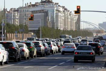 Фотография к новости: Вице-министр: Елдің бәрі бірдей көлік сатып ала алмайды ғой