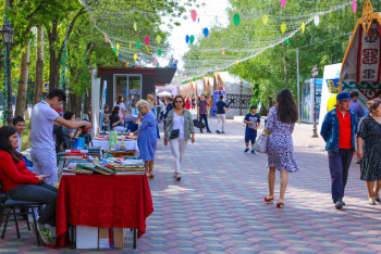 Фотография к новости: Конституция бойынша ас мәзірі қазақ тілінде болуы керек - министрлік
