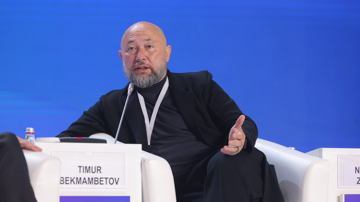  Артём Чурсинов  