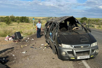 Фотография к новости: Ақтөбедегі жантүршігерлік жол апатынан екі бала қаза болды