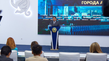 Фотография к новости: Алматыда 850 мыңнан астам көлік бар. Қалада көлік тұрағы тапшы