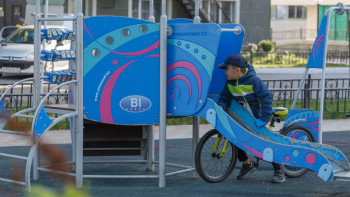 Фотография к новости: Өскеменде 11 балалар алаңы жабдықталады