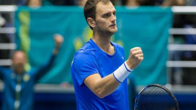 Теннис: Александр Недовесов – Ұлыбританиядағы жарыс чемпионы