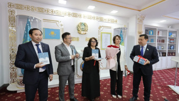 Фотография к новости: Абзал Құспанның «Алаш заңгерлері» кітабы таныстырылды