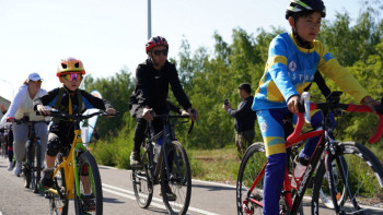 Фотография к новости: Астананың 25 жылдығына орай веложарыс өтті