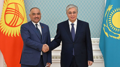 Президент Қырғызстанның Жогорку Кенеш төрағасын қабылдады