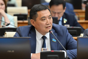 Бақытжан Базарбек: Алматының таулары кімнің меншігіне өтіп кеткен?!