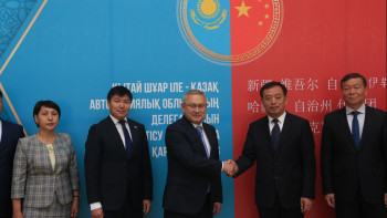 Фотография к новости: Жетісу мен Іле-Қазақ облыстары арасындағы қарым-қатынас жанданады