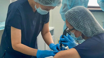 Фотография к новости: Алматы дәрігерлері бет терісімен ауыратын пациентке жасушасын ауыстырып берді