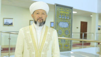 Фотография к новости: Бас мүфти қазақстандықтарды Құрбан айт мерекесімен құттықтады