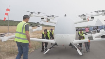 Фотография к новости: Испанияда ұшатын такси қолданысқа ене бастады