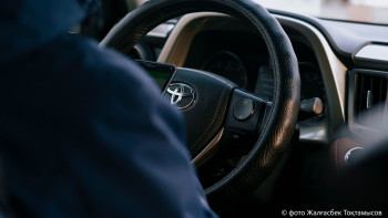 Фотография к новости: Үлгеріп қал, жүргізуші! Бүгін шетелдік көлікті заңдастырудың соңғы күні