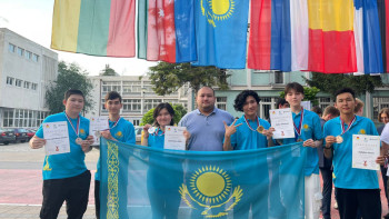 Фотография к новости: Қазақстандық оқушылар Сербияда топ жарды