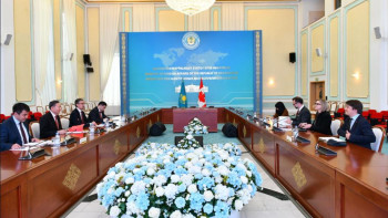 Фотография к новости: Канадаға визалық режимді жеңілдету мәселесі талқыланды