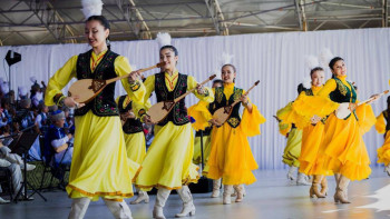 Фотография к новости: Елімізде 650-ге жуық домбыра үйірмесіне 26 мыңнан астам бала қатысады