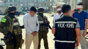 Фотография к новости: Ақша бопсалаған «КазАвтоЖол» қызметкерлері ұсталды