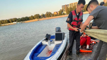 Фотография к новости: Жайықтағы қайықтар апаты: 6 жасар бүлдіршін жансақтау бөлімінде жатыр