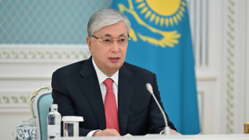 Фотография к новости: Президент ШЫҰ-ға мүше мемлекеттер басшылары кеңесінің отырысына қатысты