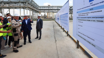 Фотография к новости: Смайылов Атырау мұнай өңдеу зауытына жеке электр стансасын іске қосуды тапсырды