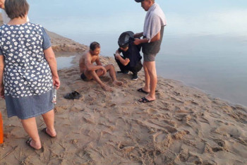 Фотография к новости: 17 жастағы жасөспірім Каспийге батып кете жаздады