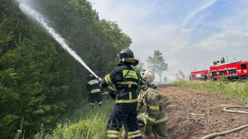 Фотография к новости: Атырау облысындағы өртті сөндіруге авиатехника тартылатын болды