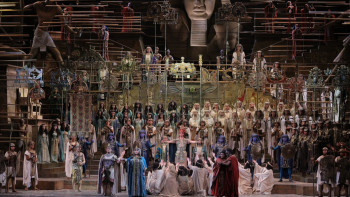 Фотография к новости: Елордалықтар Франко Дзеффиреллидің «Аида» туындысын тамашалады