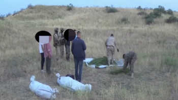 Фотография к новости: Жамбылдық полицейлер 280 келіге жуық есірткі затын тәркіледі