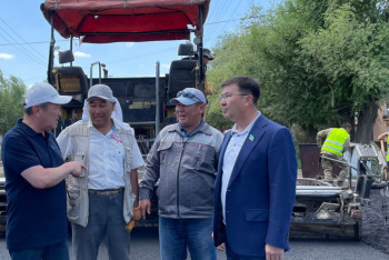 Фотография к новости: Сенатор: Ауыл тұрғындарының ұсыныстары мен пікірлері аса маңызды