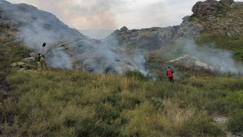 Фотография к новости: ШҚО-да найзағайдың әсерінен тұтанған өрт сөндірілді