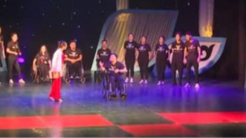 Фотография к новости: Елордада «Қанаттылар» инклюзивті театры спектакль қойды