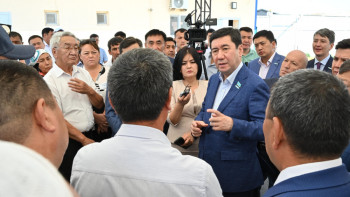 Фотография к новости: Қошанов: Президент саясаты ауыл тұрғындарына жаңа мүмкіндіктерге жол ашады