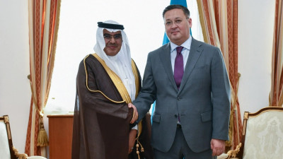 Сыртқы істер министрі Сауд Арабиясының елшісімен кездесті