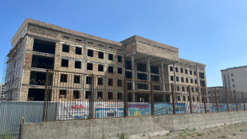 Фотография к новости: Атырауда сот ғимаратын жөндеуге бөлінген 2 млрд теңгеге жуық ақша жетпей қалған