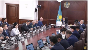 Фотография к новости: Смайылов: Тұрғын үй-коммуналдық шаруашылығындағы жағдай өте күрделі