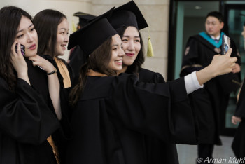 Фотография к новости: Алматыда 42 мыңға жуық студент бакалавр атанады