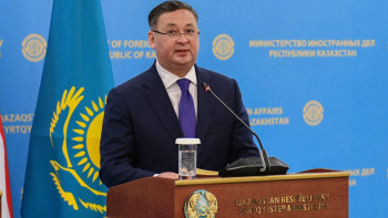 Фотография к новости: Әлемде болып жатқан оқиғалар қауіп төндіруі мүмкін - Мұрат Нұртілеу