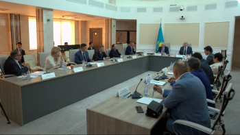 Фотография к новости: Елімізде 360 кәсіпкер негізсіз тексерулерден босатылды