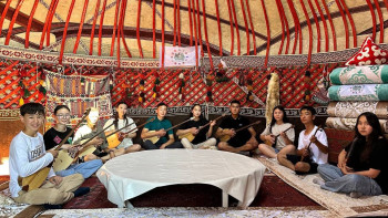 Фотография к новости: Шет елдерден келген қандастар Бурабайда бас қосты