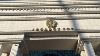 Фотография к новости: 5 жасар қыздың өлімі: Педофилге үкім шығарған сот төрағасы қызметінен кетті