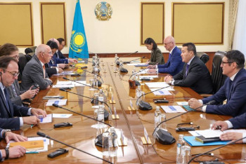 Фотография к новости: Үкіметте Қашаған мұнай-газ кен орнын игерудің өзекті мәселелерін талқылады