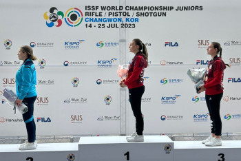 Фотография к новости: Арина Алтухова əлем чемпионатында күміс медаль жеңіп алды