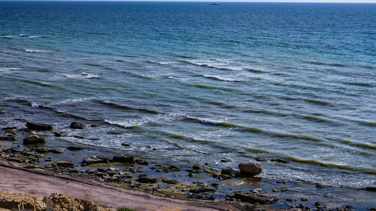 Каспий теңізінде жоғалған үш қыз тікұшақпен іздестіріліп жатыр