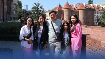 Фотография к новости: Қазақстандық студенттер шетелде тәжірибеден қалай өтіп жүр