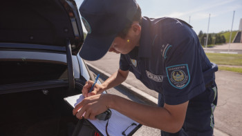 Фотография к новости: Маңғыстауда «Сергек» бейнекамерасы үш күнде 20 млн теңгеге айыппұл анықтады