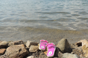 Фотография к новости: Каспийде жоғалған қыздардың ата-аналары жанжал шығарды