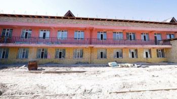 Фотография к новости: Шымкентте жаңа оқу жылына дейін 9 білім ғимараты жөндеуден өтеді