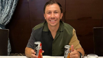 Фотография к новости: Геннадий Головкин Қазақстанға оралған суретін жариялады