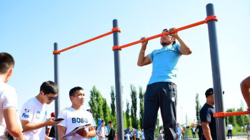 Фотография к новости: Ақтөбеде сыбайлас жемқорлықтан тәркіленген қаржыға салынған алаң ашылды